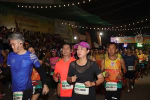 BIB: 27036, 26520, 20807, 21001
                            <button type="button" onclick="openModal(9884085)" class="btn btn-primary btn-sm float-right btn-popup" data-toggle="modal" data-target=".modal-high-quality">
                        <i class="fas fa-shopping-cart"></i> Add to Cart
                    </button>
                                            <button type="button" onclick="isThisMe(9884085, true)" class="btn btn-success btn-sm float-right btn-popup btn-isme hidden" data-toggle="tooltip" data-placement="bottom" title="นี่คือรูปของคุณใช่ไหม คลิกที่นี่เพื่อเอาเข้าอัลบั้ม">
                        <i class="fas fa-plus"></i> Add to album
                    </button>
                    <button type="button" onclick="isThisMe(9884085, false)" class="btn btn-warning btn-sm float-right btn-popup btn-isnotme hidden">
                        <i class="fas fa-ban"></i> Remove from album
                    </button>